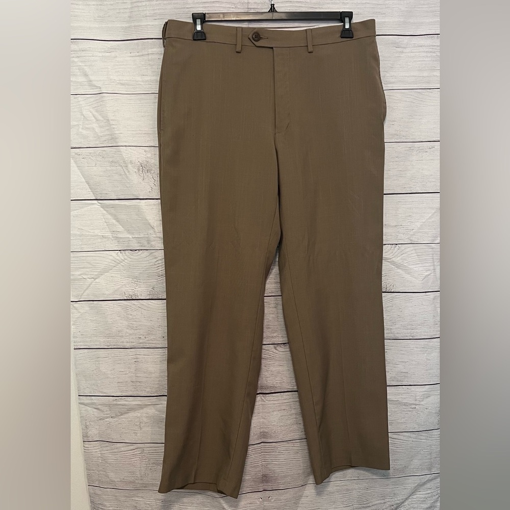 Haggar Men’s Dress Pants(Loc#2)